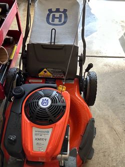 Husqvarna self propelled mower