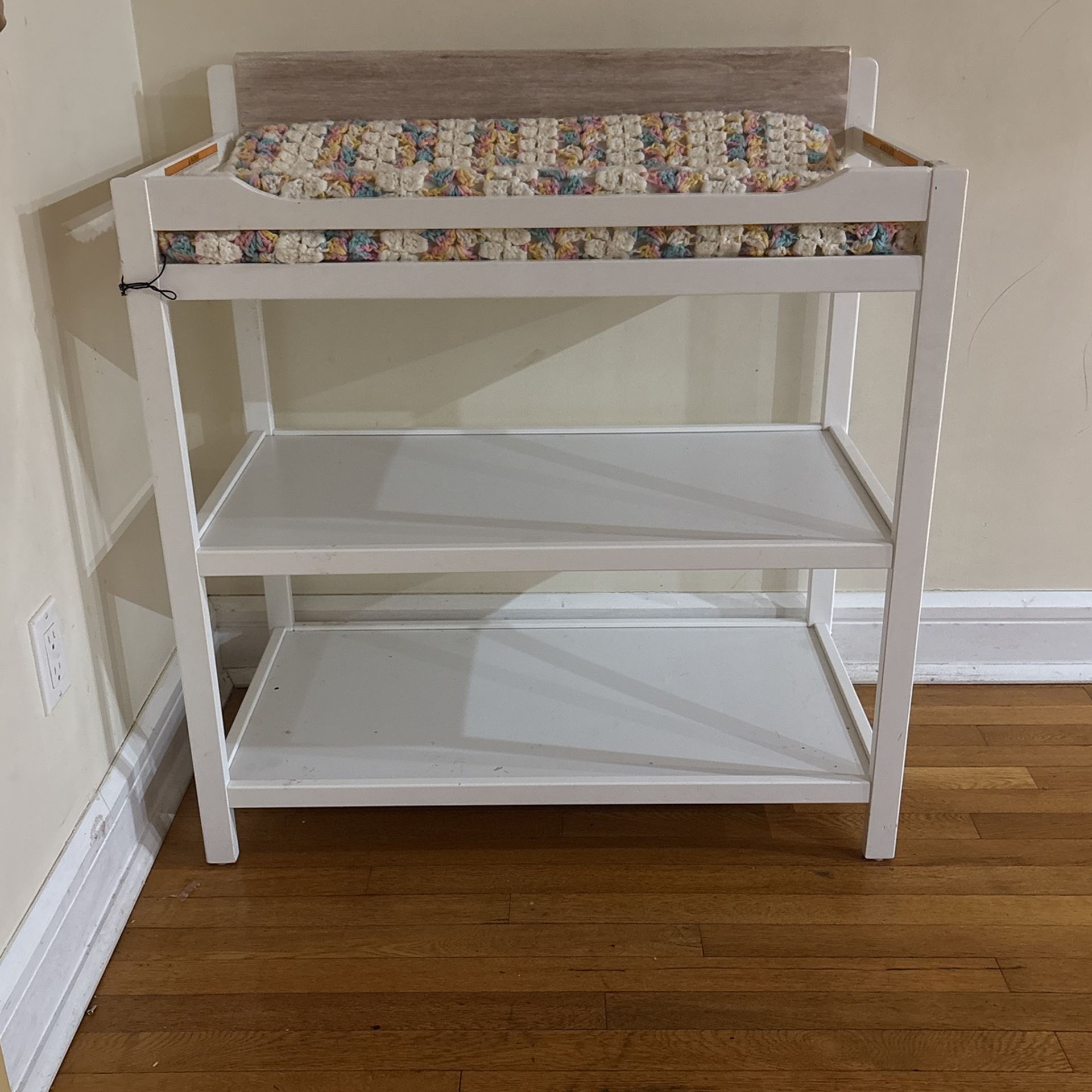 Diaper Changing Table Whit the Mattress.