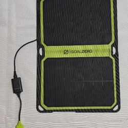 Nomad 7 Plus Solar Panel