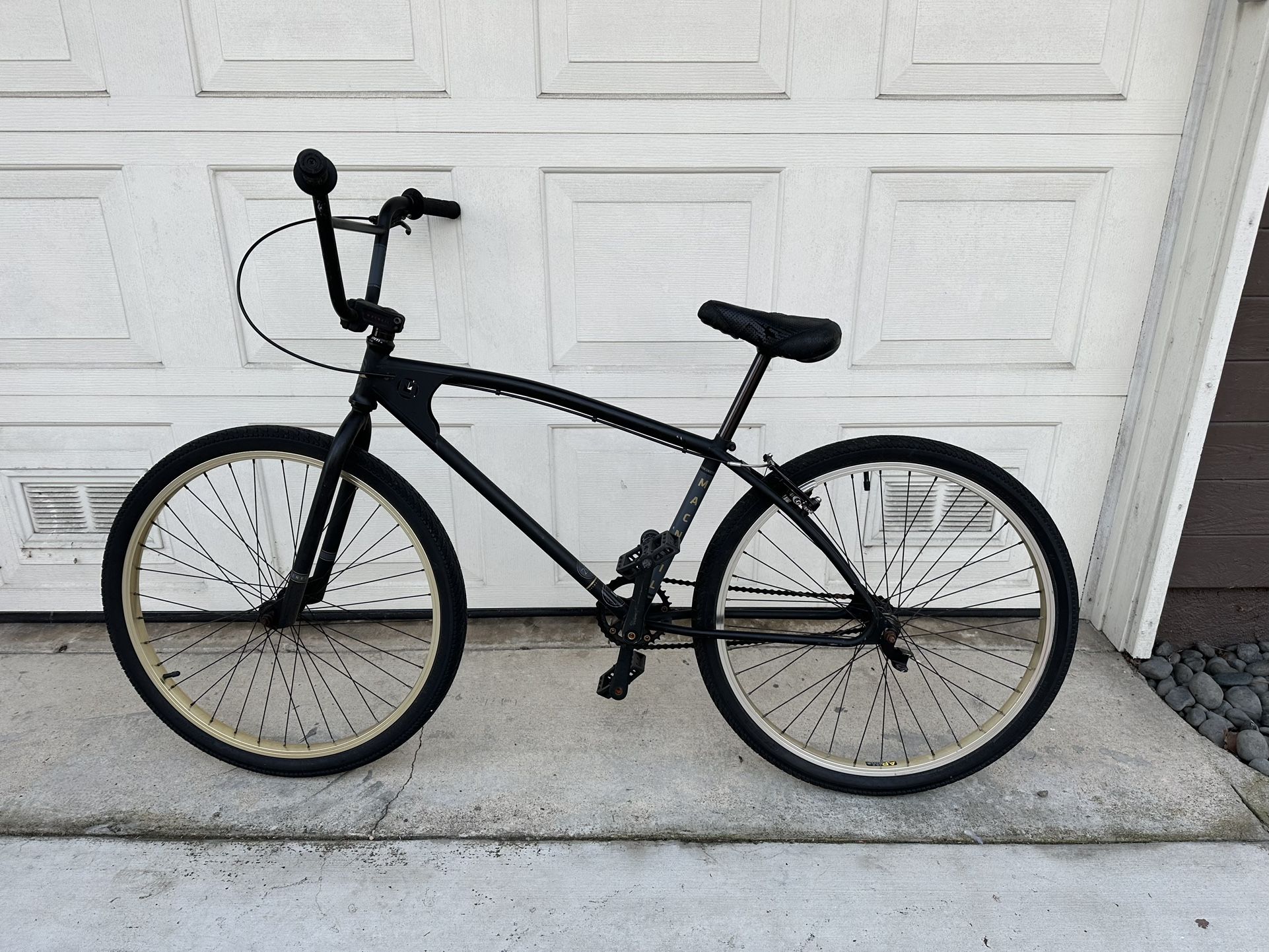 BMX Bike- Macneil 265C-L for Sale in Costa Mesa, CA - OfferUp