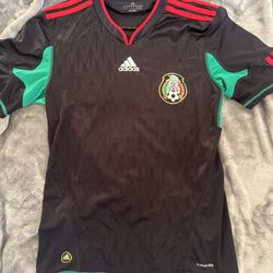 Mexico jersey size medium