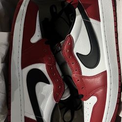 Jordan 1 Retro Low Chicago  2025. 