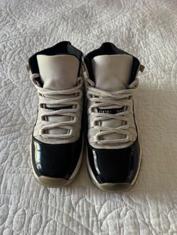 Air Jordan 11 Concord 7Y Used