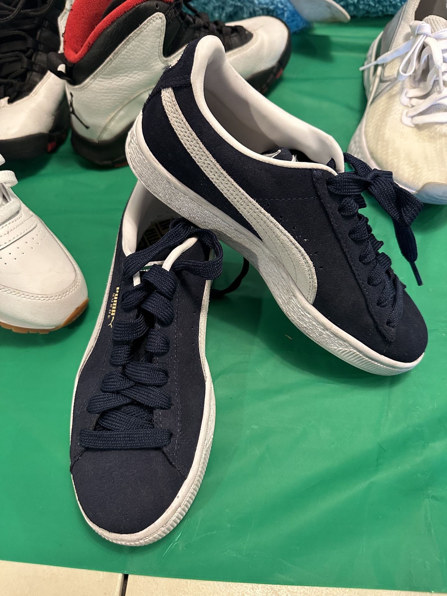 of PUMA Suede Classic XXI sneakers Kids