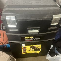 Stanley Fat max Rolling Tool Chest 