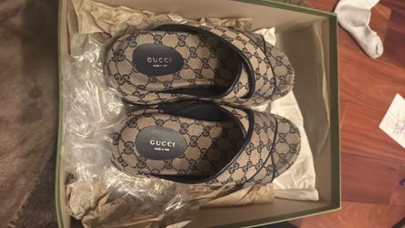 Gucci women slides