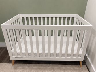 Delta 4 in 1 convertible baby crib