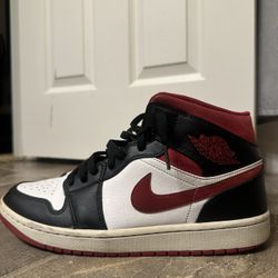 Jordan 1 Mid gym Red Size 9.5 