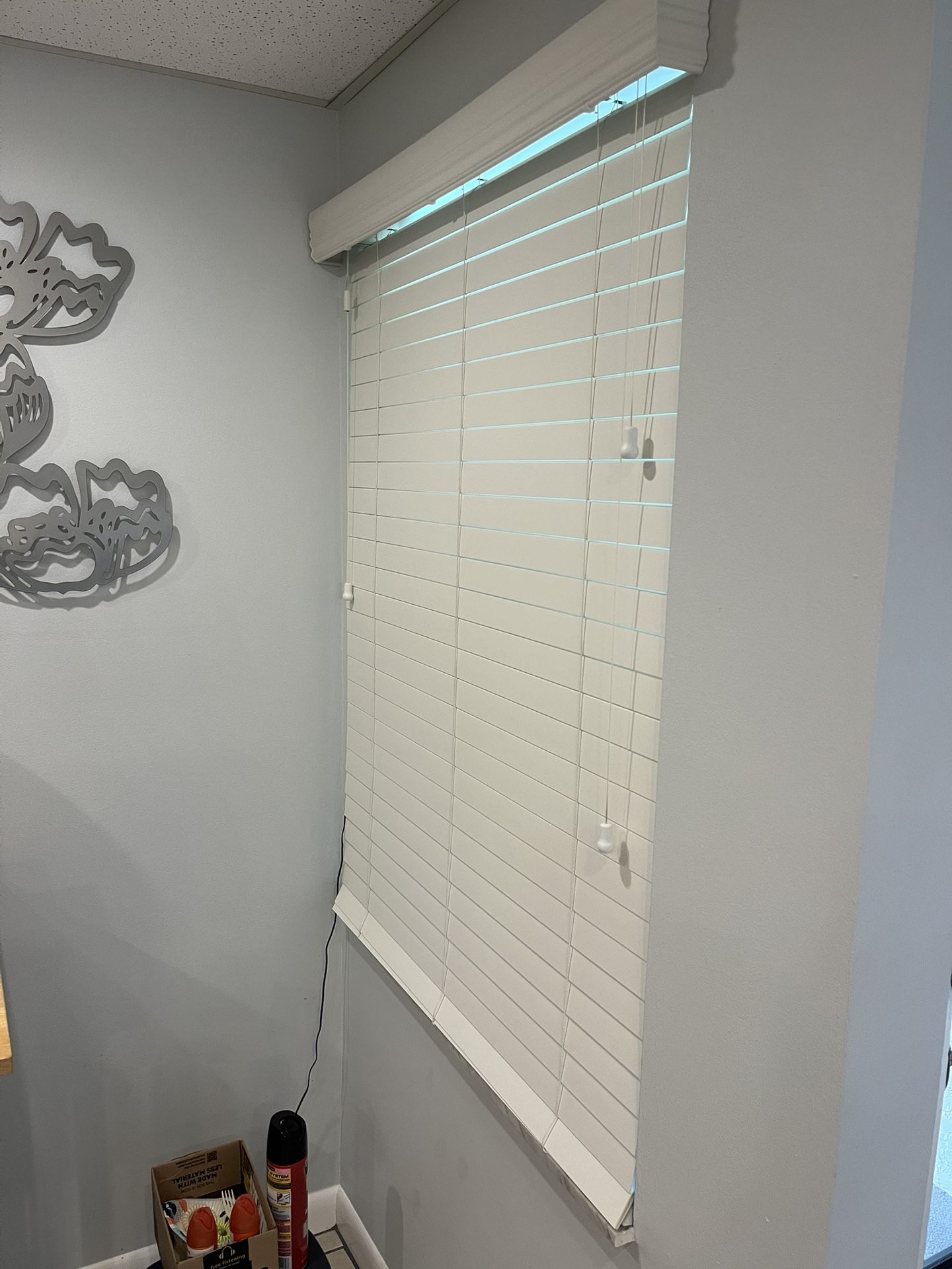 Blinds 36 1/8 X 39 1/4 PICK UP ONLY