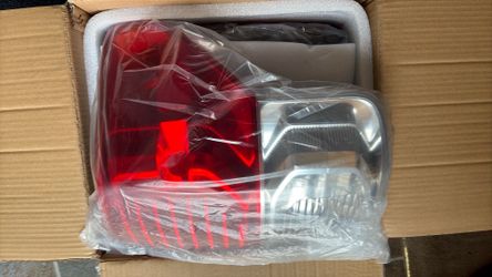 Chrome tail lights, 2010 Toyota tundra