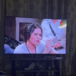 Samsung 65’’ Cystal Smart Tv 