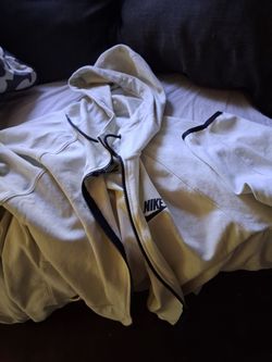 Nike sweater size xxl men