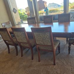 Dining Table Moving Sale*