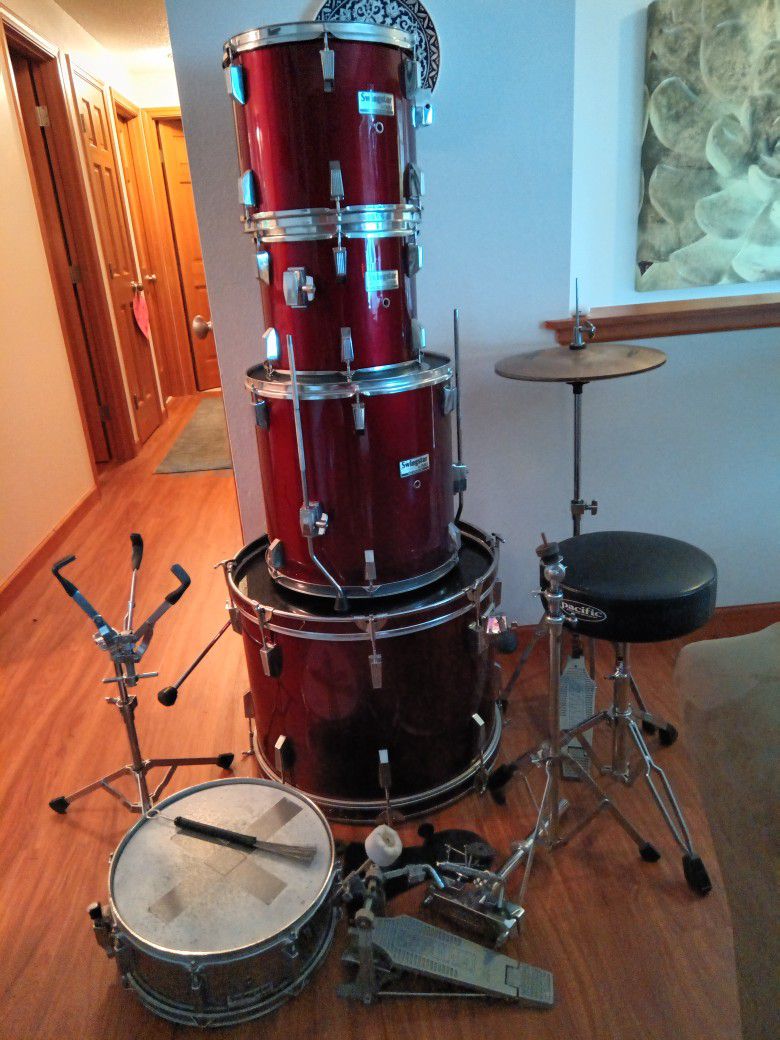 Tama Swing Star 5 Piece Drum Kit with Cymbals & Stands Cherry Red
