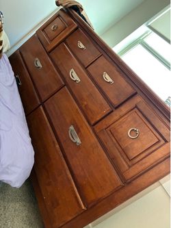 Dresser