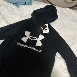 New Underarmour Hoodie Size Youth Large