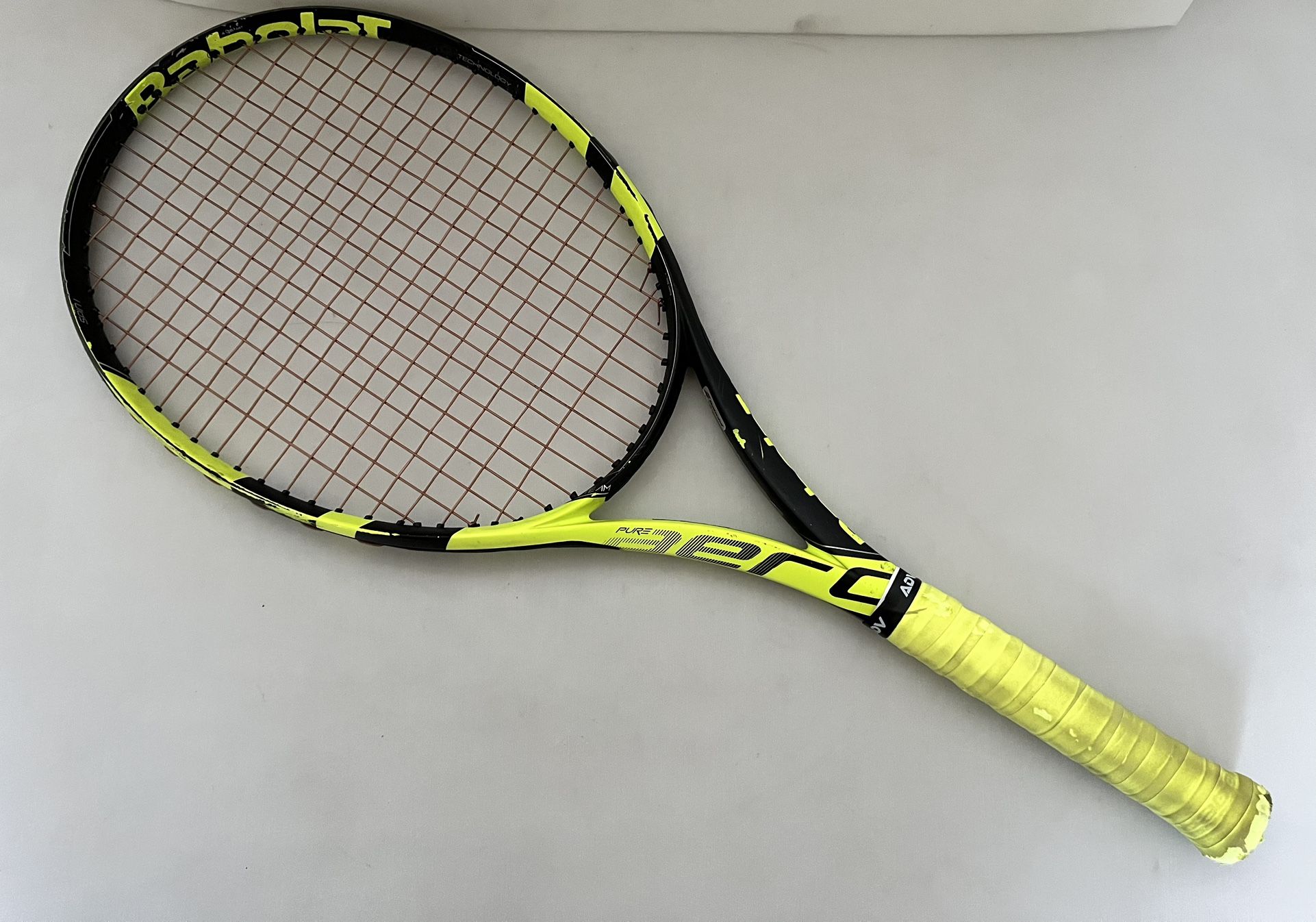 Babolat Pure Aero 4 1/8" Grip Tennis Racket - Yellow