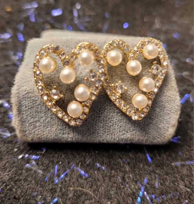 New Crystal Pearl Heart Earrings