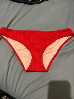 Red Shade & Shore bikini bottoms with light pink lining, size M. Polyester & spandex blend. #swimwear #beachwear