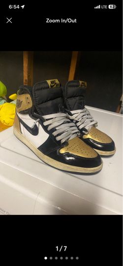 Nike Air Jordan 1 High Gold Toe Sneakers