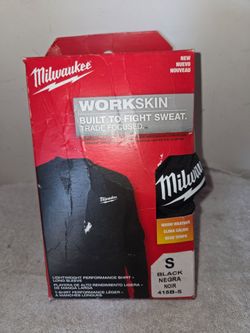 Milwaukee Workskin Men's Size Small Long Sleeve Shirt Brand New (Price Is Firm)