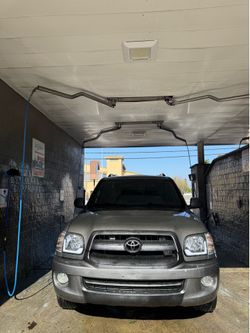 2005 Toyota sequoia limited