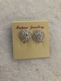 Earring