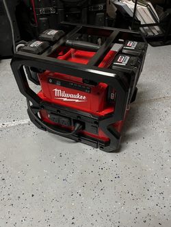 Milwaukee power supply m18