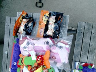 Dog And Cat Toys! Squeaky Toys, Costumes, Treats! 50c A Piece!