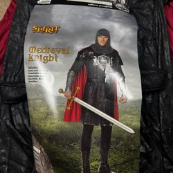 Men’s Halloween Costume. Medieval Knight 