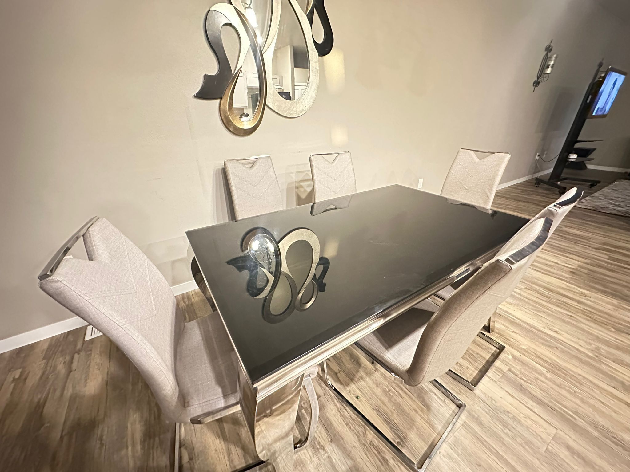 Dining Table With 6 Chairs