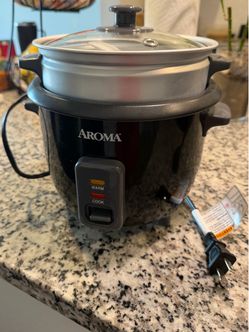 Aroma Rice Cooker with Steamer Tray