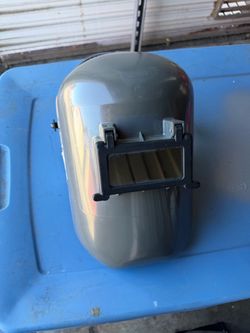 Welding helmet/hood