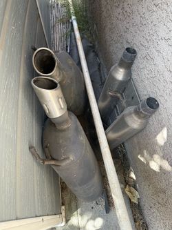 Infiniti M37s Muffler and resonator w tips