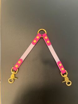 Dog leash connector