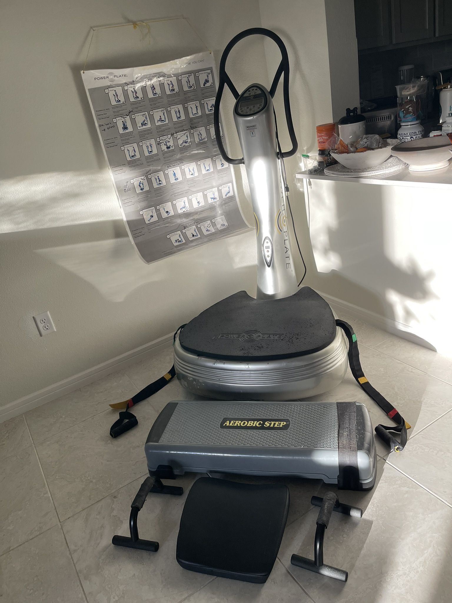 POWER PLATE EXERCISE MACHINE