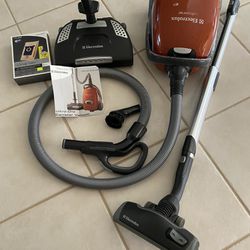 Electrolux Vacuum Ultra-One Canister Vacuum