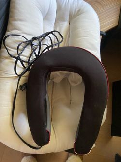 LOW PRICE MOVING- SHIATSU ELECTRIC SHOULDER MASSAGER