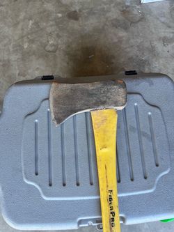 Axe 34 inches fiberglass handle
