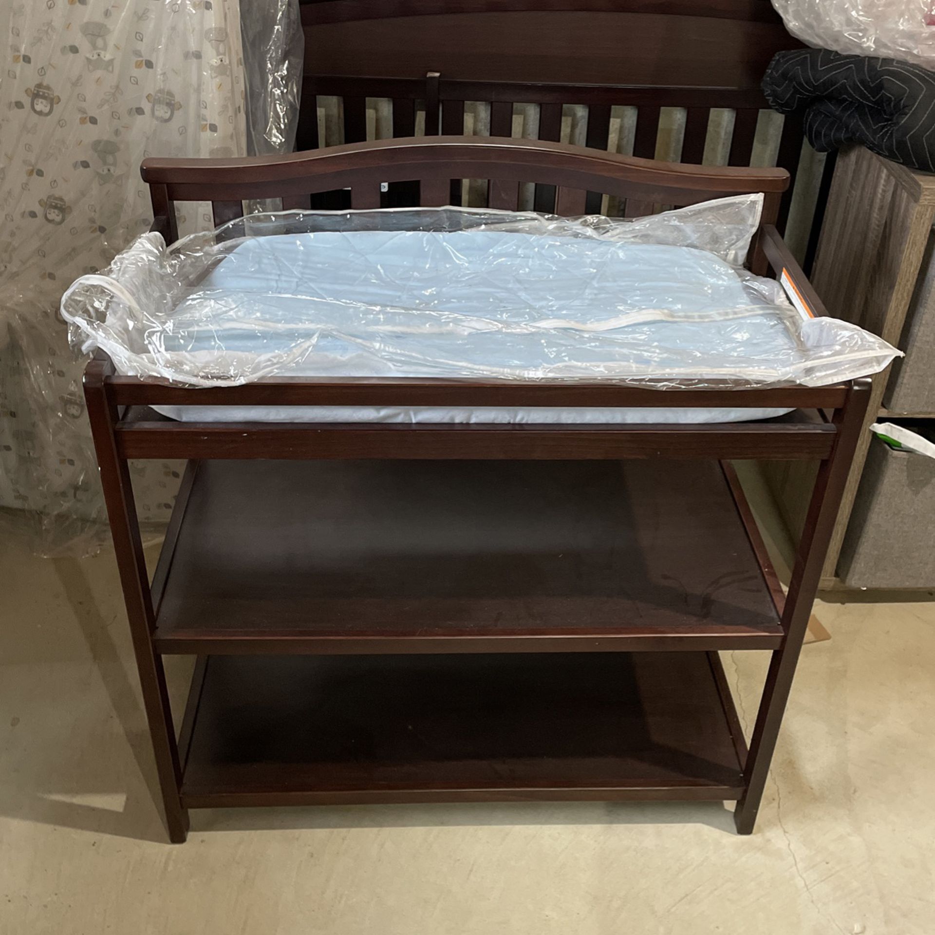 Infant / Toddler Changing Table 