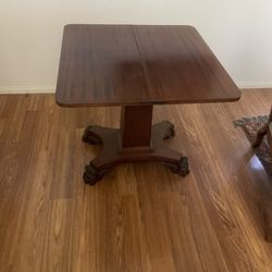 Solid Mahogany Antique Round table  