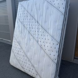 Brand New Queen Size Mattress – Still in Factory Plastic