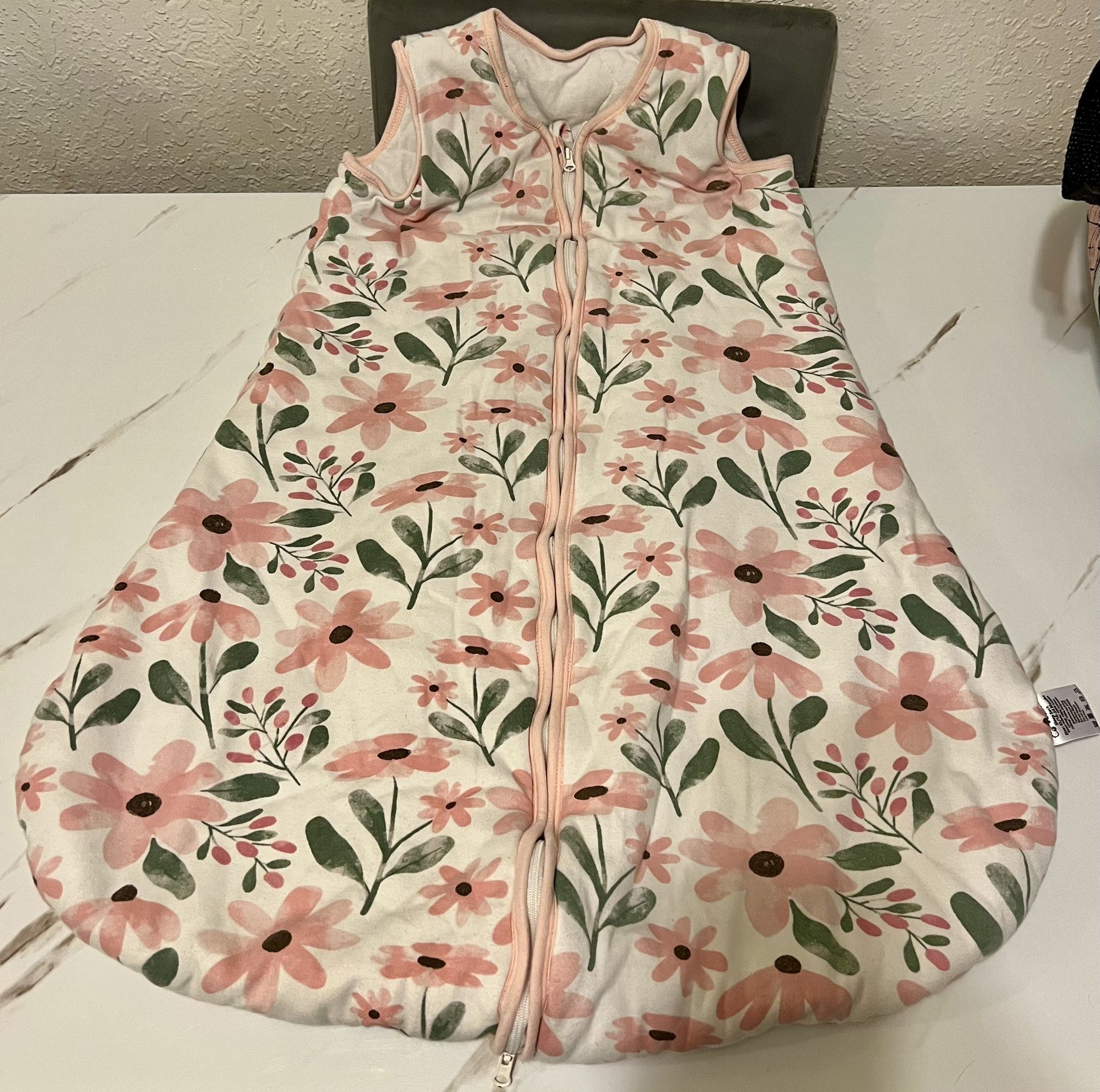 Baby Girl Wearable Blanket 2-Way Zip Size XL 18-24months