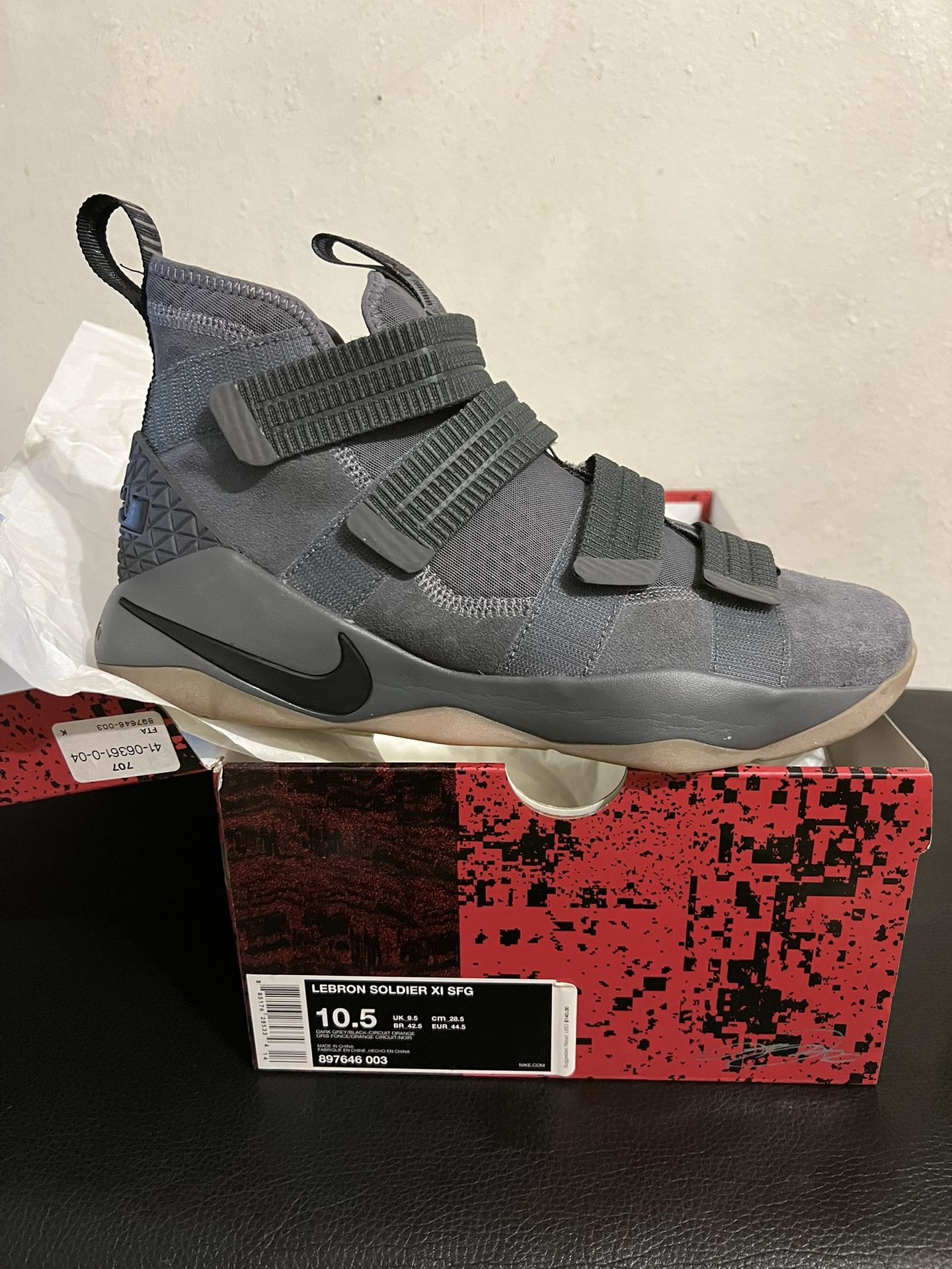 NIKE LEBRON SOLDIER Xi GRAY GUM SIZE 10.5
