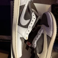 Travis Scott Jordan 1 Reverse Mocha Size 11