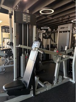 Life Fitness Shoulder / Incline / Flat Bench Press