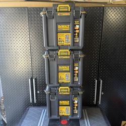 DEWALT ToughSystem 2.0 Compact Deep Tool Box 15.25”