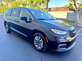 2024 Chrysler Pacifica Hybrid