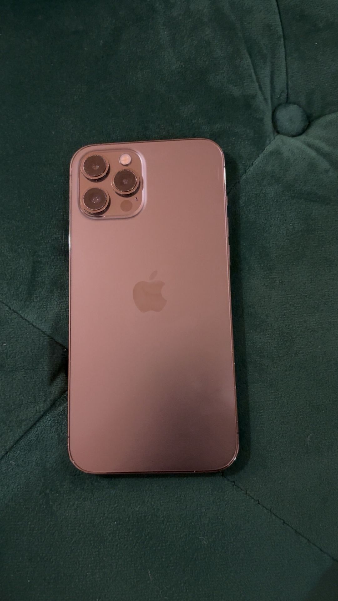 iPhone 12 Pro Max – Excellent Condition, Graphite, Unlocked, 128GB, Battery 81%