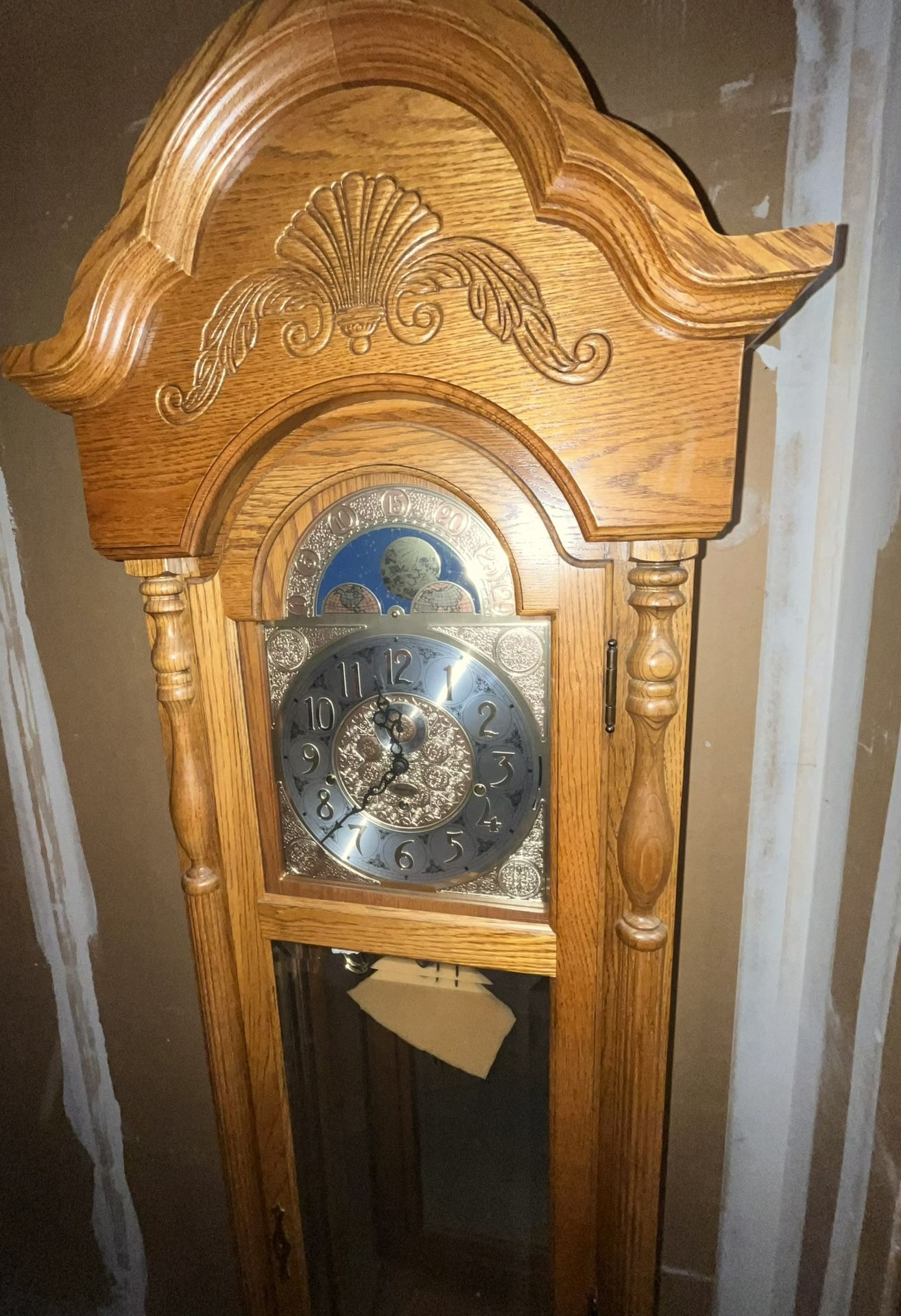 Beautiful Vintage Ridgeway 2084 Oak Hermle Cable Driven,Moon Dial,Westminster Chiming, Moon Dial Grandfather Floor Clock
